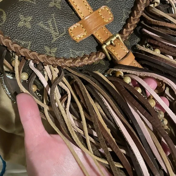 Louis Vuitton Brown Monogram Crossbody Bag with Fringe vintage boho - Picture 3 of 7